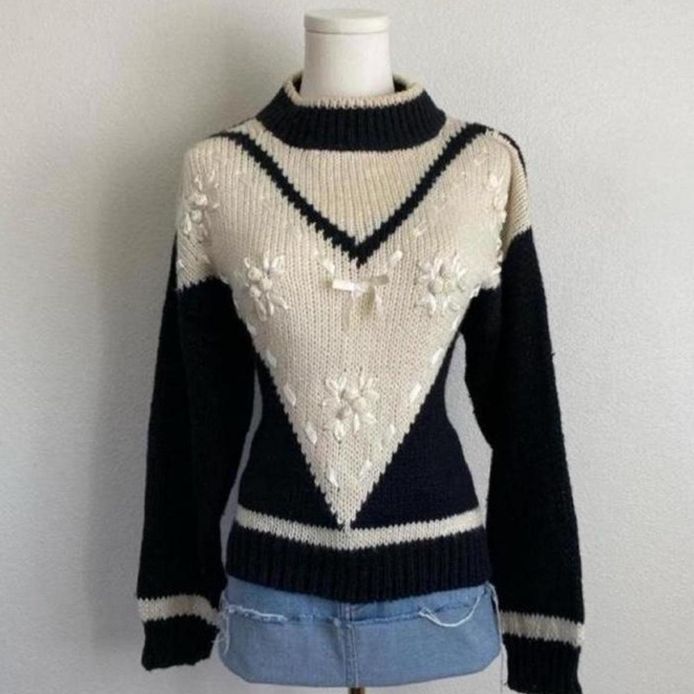 American Vintage Hand Knit Floral Ribbon Sweater Black White Mock Neck